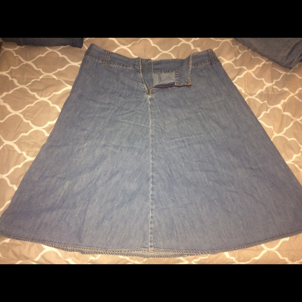 High waisted retro blue jean skirt